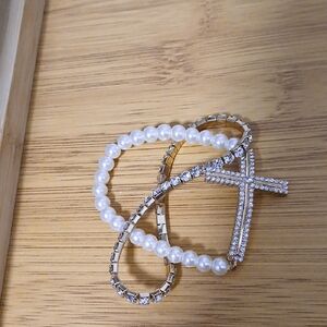 Elegant Pearl and Crystal Cross Bracelet